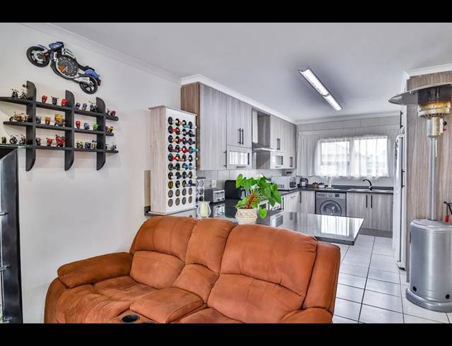 3 BEDROOM HOUSE FOR SALE IN BRACKENDOWNS